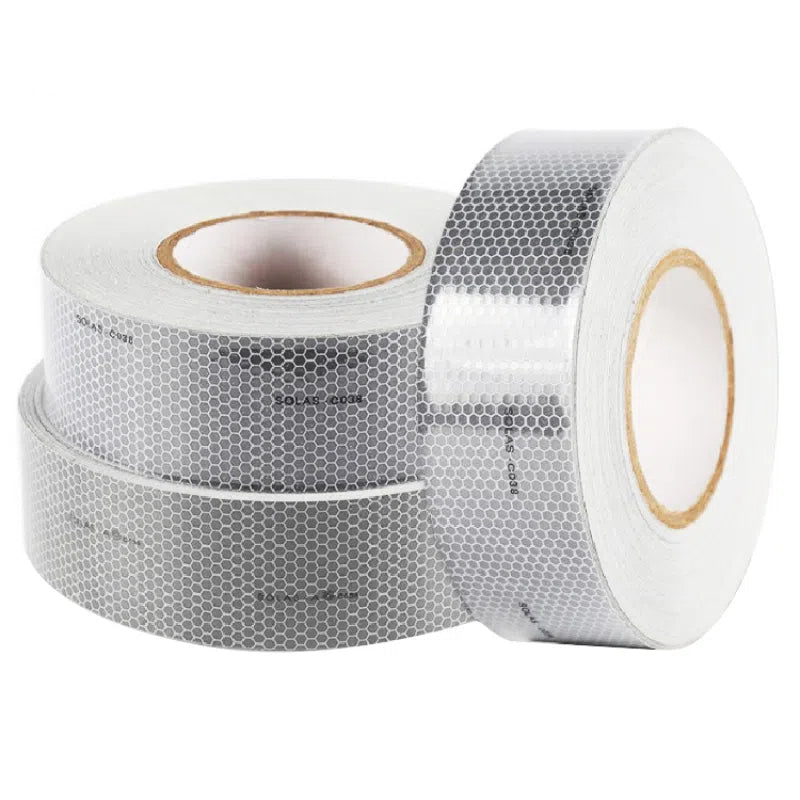 Светоотражающая лента высокой интенсивности для спасательных шлюпок